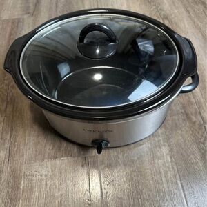 Crock-Pot Black and Silver Slow Cooker